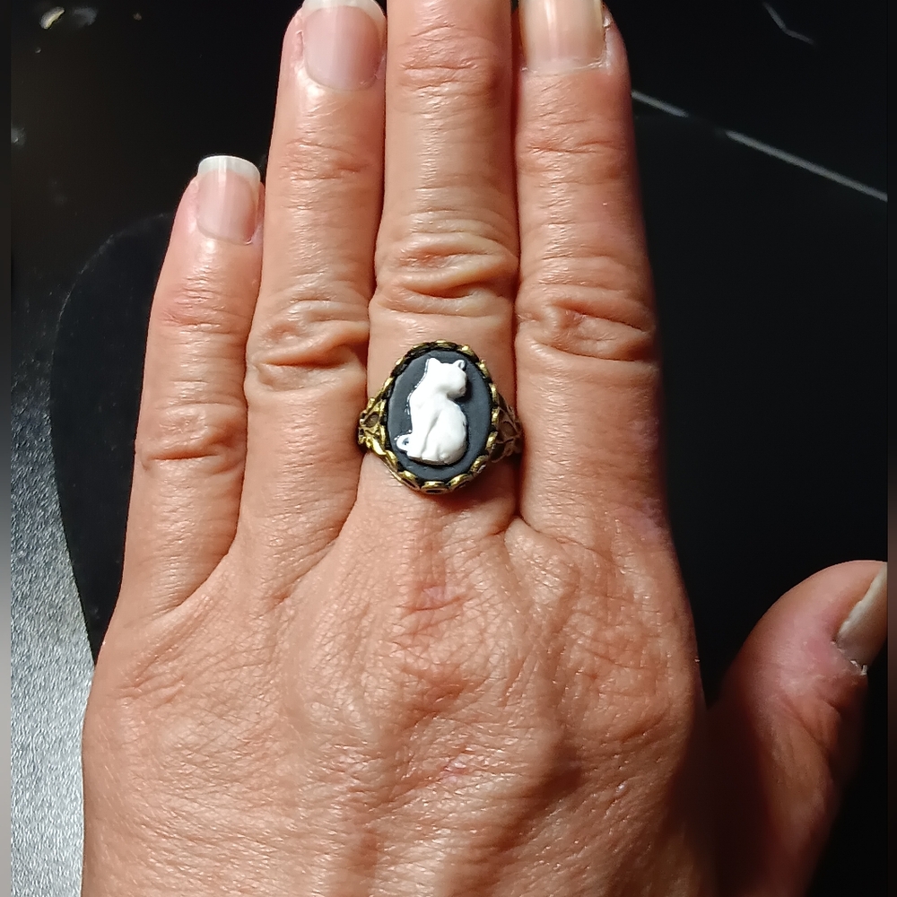 Victorian-Inspired Gold and Black Statement Ring, Feautures White Cat